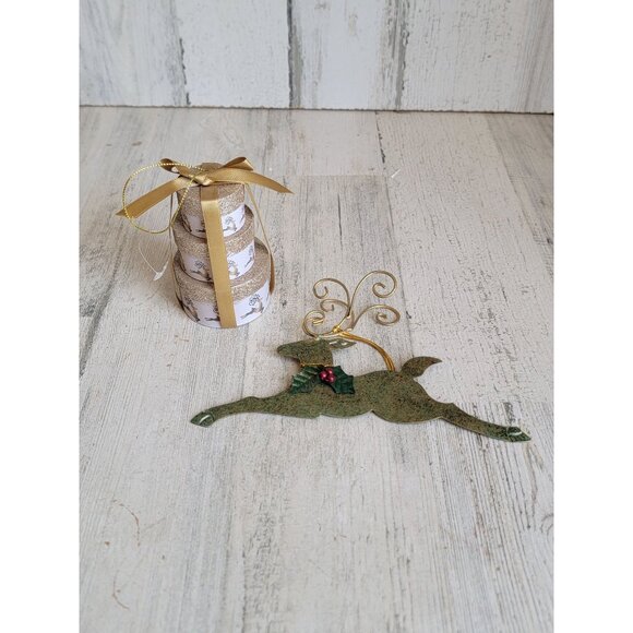 Leaping reindeer gift box gold ornament Xmas set - Picture 1 of 7
